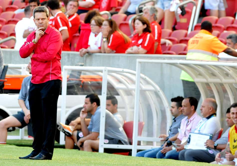 Garantido para 2016, Argel se diz satisfeito com trabalho no Inter