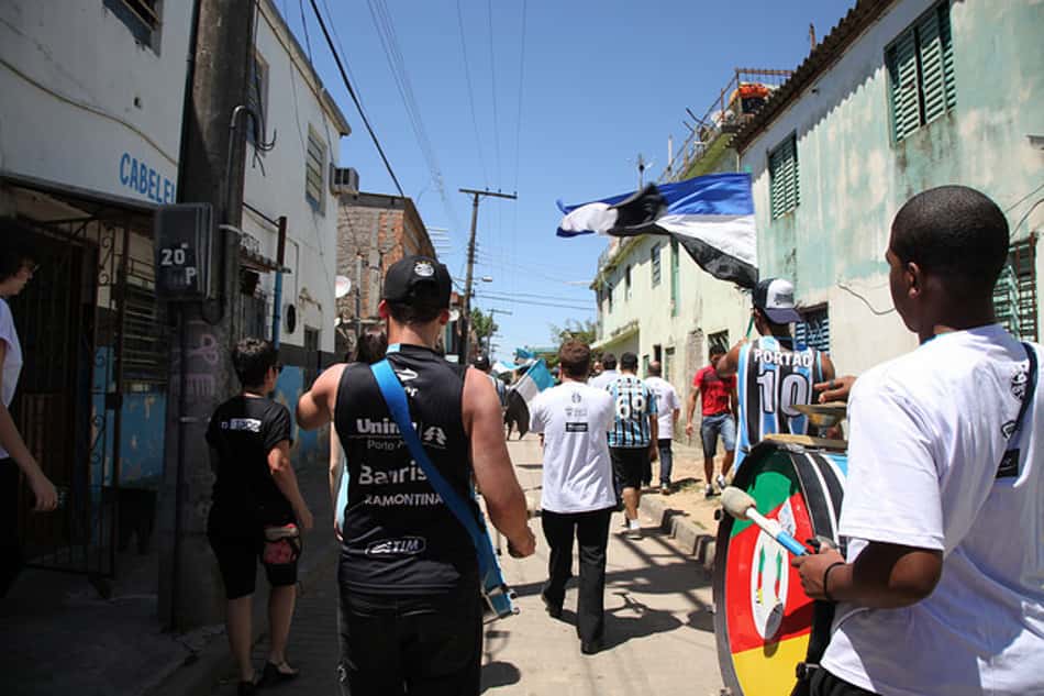 Torcida gremista também compareceu ao mutirão (Foto Jéssica Maldonado)