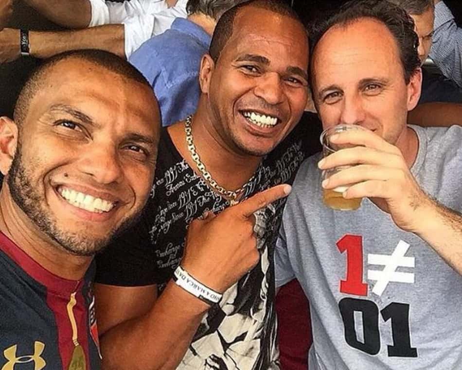 Aloísio Chulapa cobra 'danone' e mais uma Libertadores do 'patrão' Ceni
