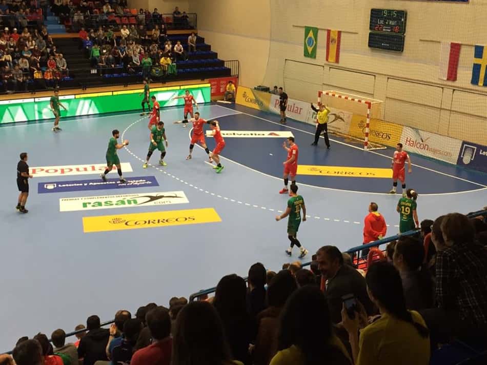 Brasil abre o Torneio Memorial Domingos Bárcenas com derrota