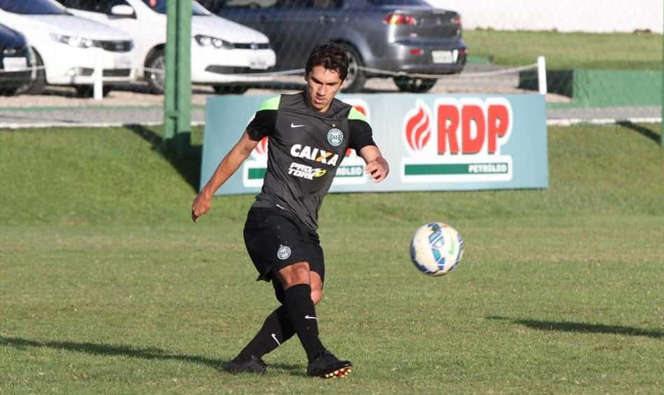Para mobilizar sócios, clube que está na Série C contrata Lúcio Flávio