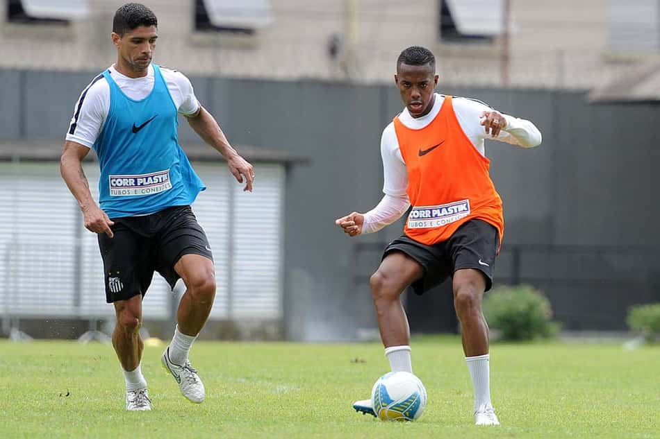 Renato torce pelo retorno de Robinho ao Santos