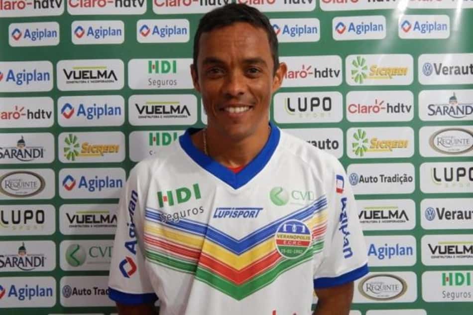 Ex-lateral de Palmeiras, São Paulo e Grêmio acerta com clube gaúcho