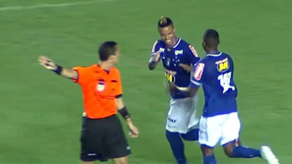 HOME - Cruzeiro x Rio Branco-ES - Amistoso - Rafael Silva (Foto: Reprodução/Esporte Interativo)