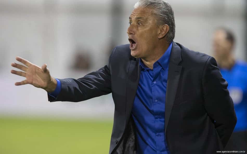 Tite diz que não faz mágica, pede zagueiro e avisa: 'Há que ter tempo'