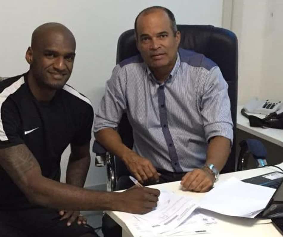 Célio faz primeiro jogo como titular e projeta jogo difícil com o Coritiba