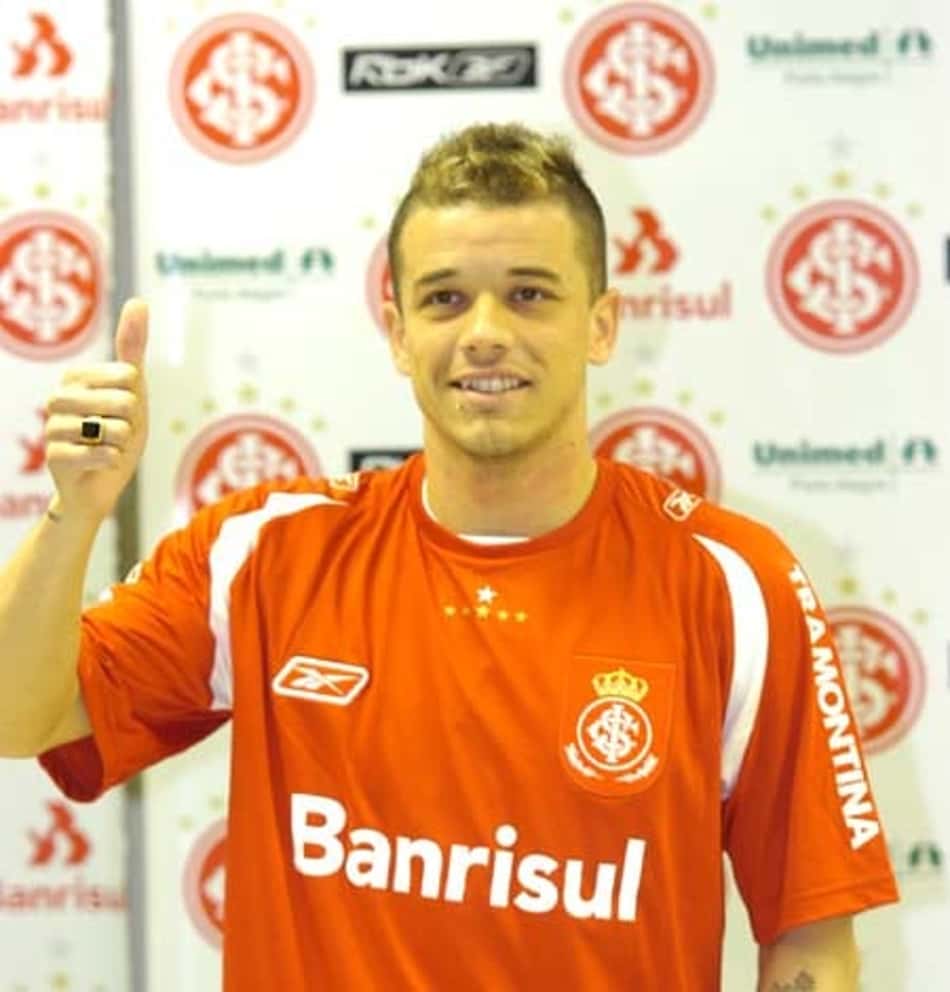 D'Alessandro sendo apresentado pelo Inter, em 31 de julho de 2008