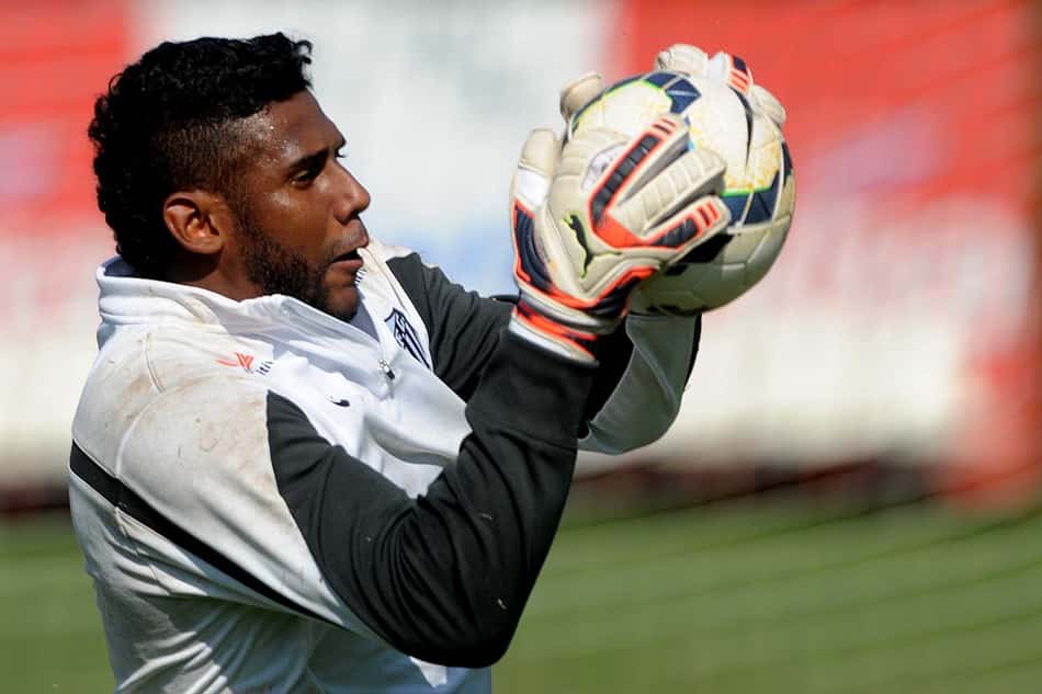 'Deixei de ser goleiro para ser o jogador que foi chamado de macaco', desabafa Aranha