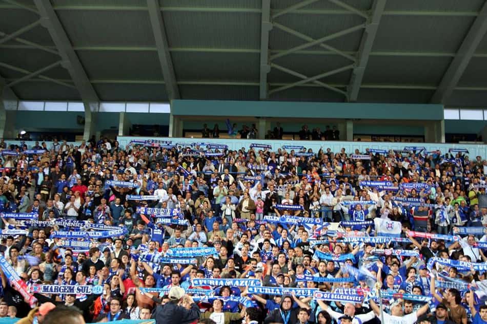Torcida do Belenenses (Foto: Divulgação)