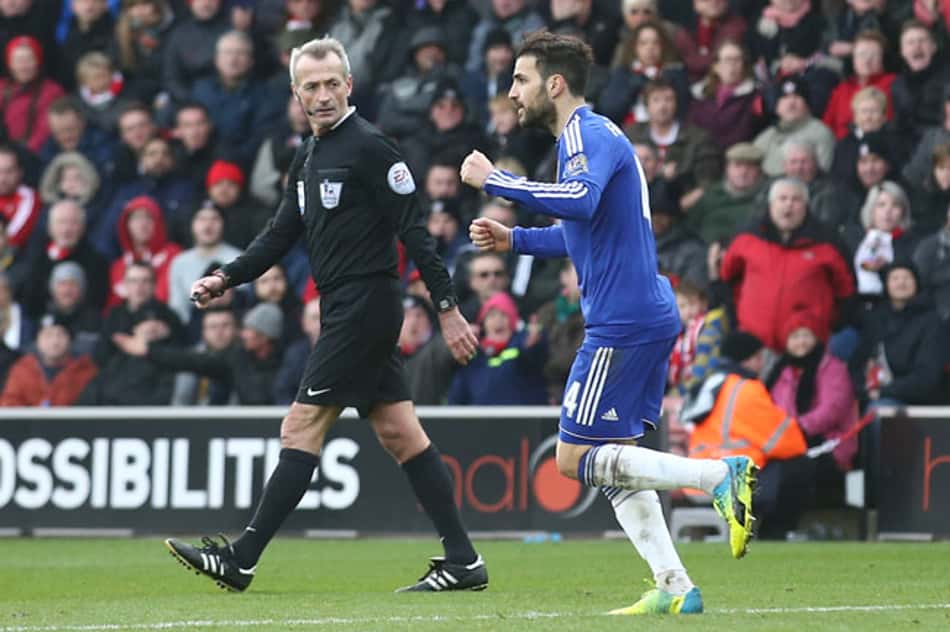 Chelsea vira no fim e segue subindo no Inglês; Leicester vence mais uma