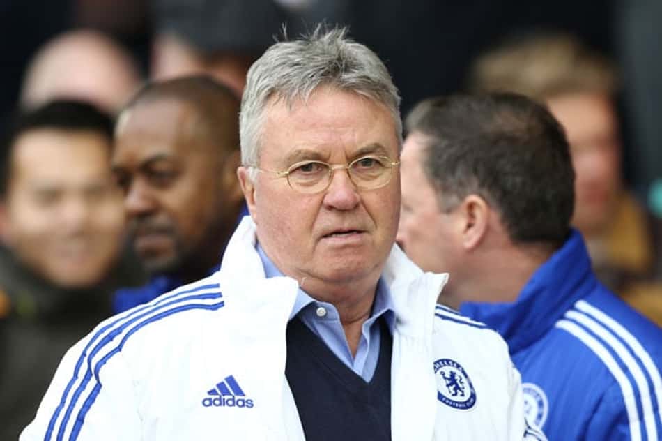 Hiddink dá boas-vindas a Conte, mas alerta: 'Vai ter trabalho no Chelsea'
