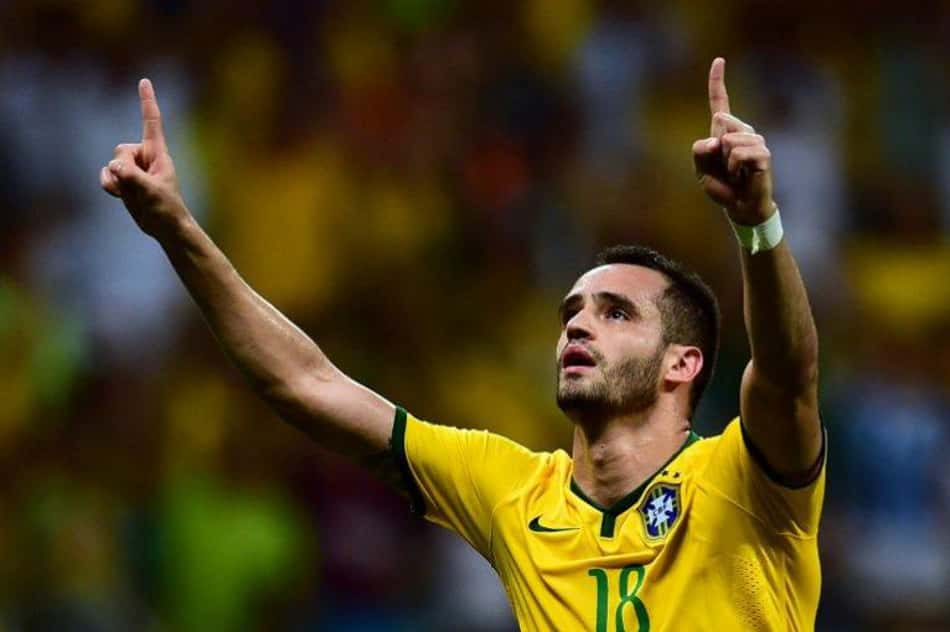 Renato Augusto disputará os Jogos Olímpicos como um dos três jogadores acima de 23 anos 