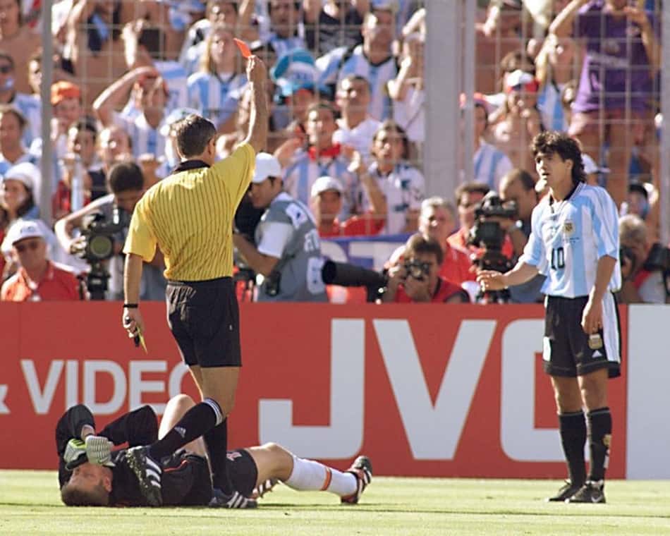 Porrada! Veja as seleções mais indisciplinadas dos Mundiais