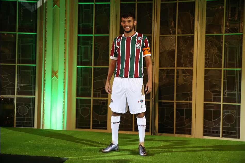 Fluminense vende nova camisa pela primeira vez na final da Primeira Liga