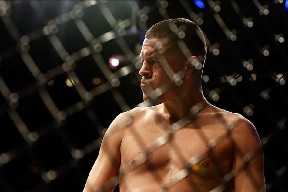Astro do MMA se entrega à polícia após deixar homem desacordado em briga de rua