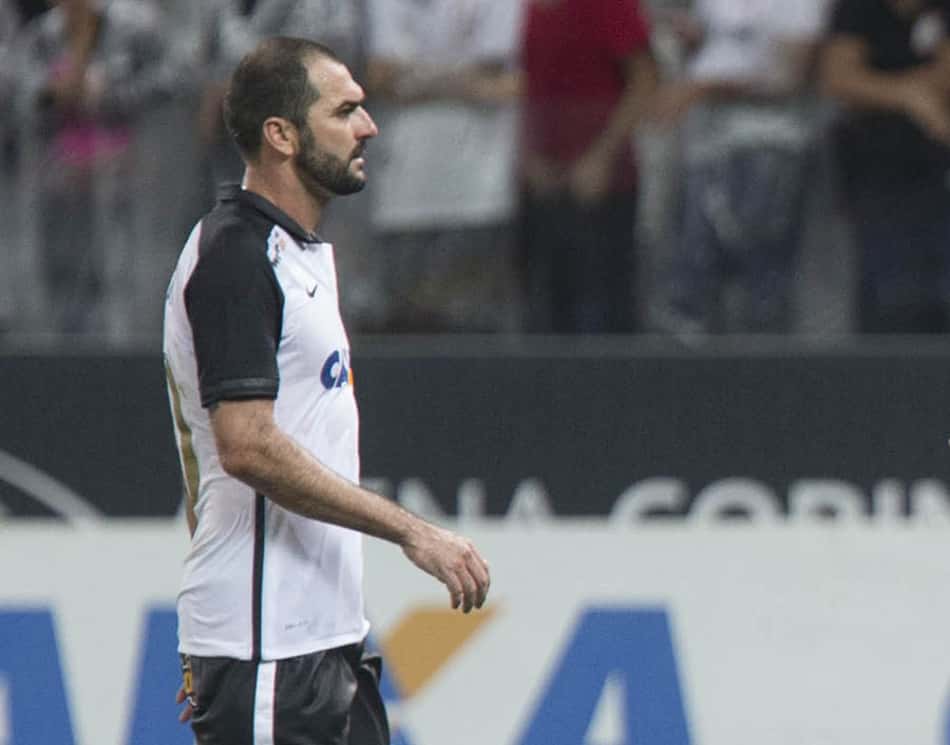 Danilo pode igualar Ralf com mais jogos pelo Timão na Libertadores