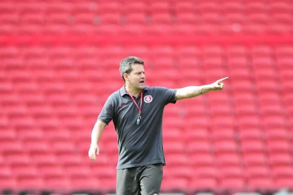 Argel Fucks escala Inter e promete time ofensivo diante do São José-RS
