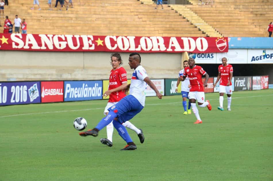 Fora de casa, Itumbiara ofusca estreia do treinador Leandro Niehues