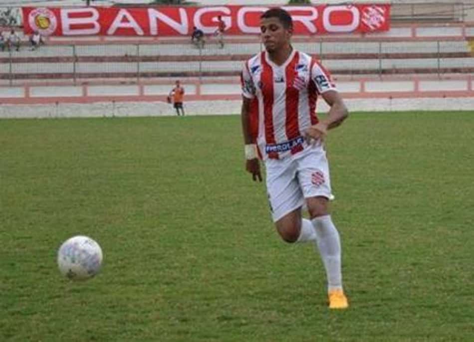 Ex-Bangu e América-RJ, Rafael Henriques rescinde contrato com clube europeu