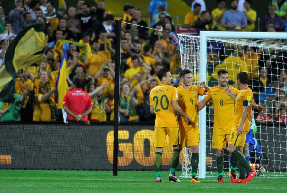 Eliminatórias: Austrália e Japão goleiam e seguem na ponta na Ásia