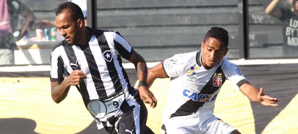Bruno Silva, do Botafogo, durante o jogo contra o Vasco (Foto: Paulo Sérgio/LANCE!Press)
