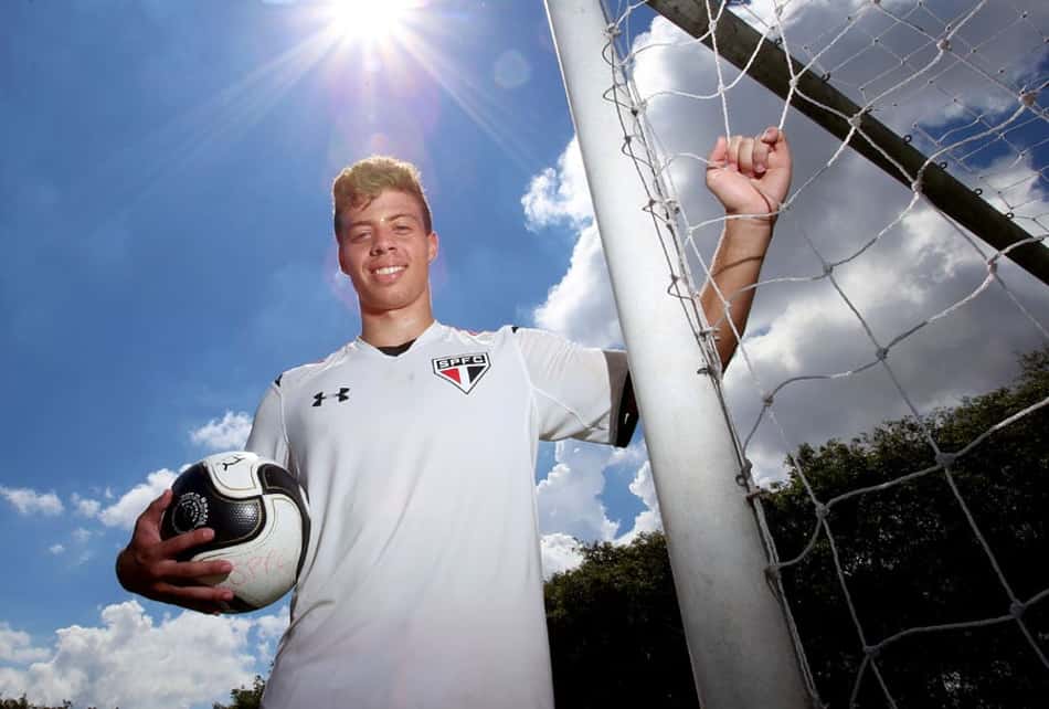 'Novo Lucas', xodó de Bauza traça planos no SP para chegar à fama