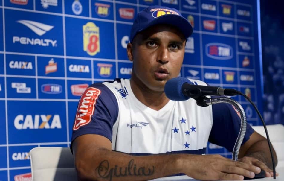 Deivid tem o melhor aproveitamento entre os técnicos da Série A