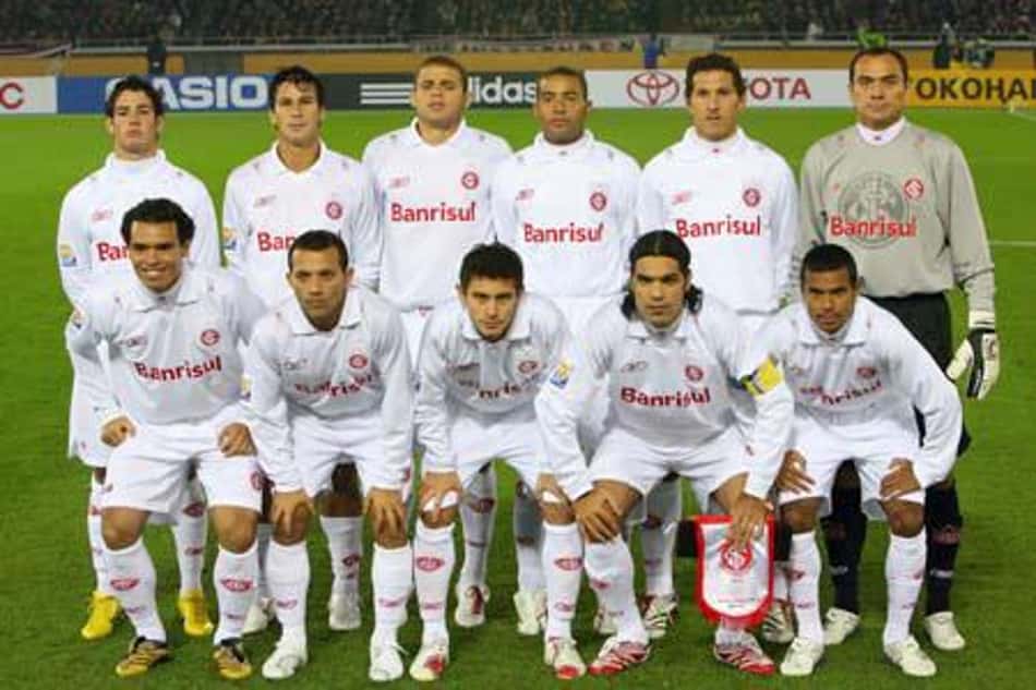 No aniversário do Internacional, veja camisas históricas do clube gaúcho
