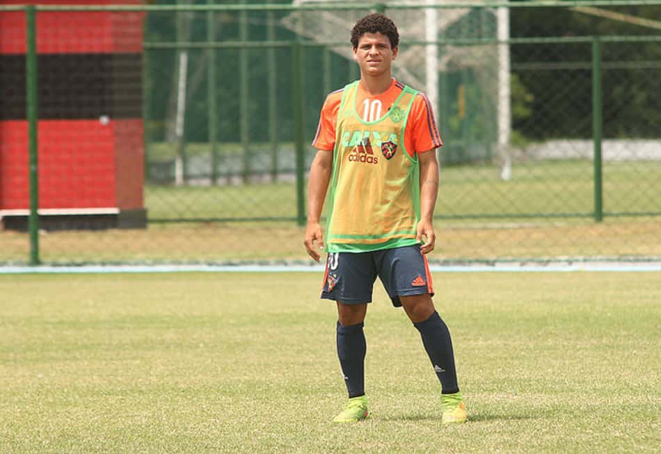 Destaques da base do Sport ganham chance na Copa do Brasil