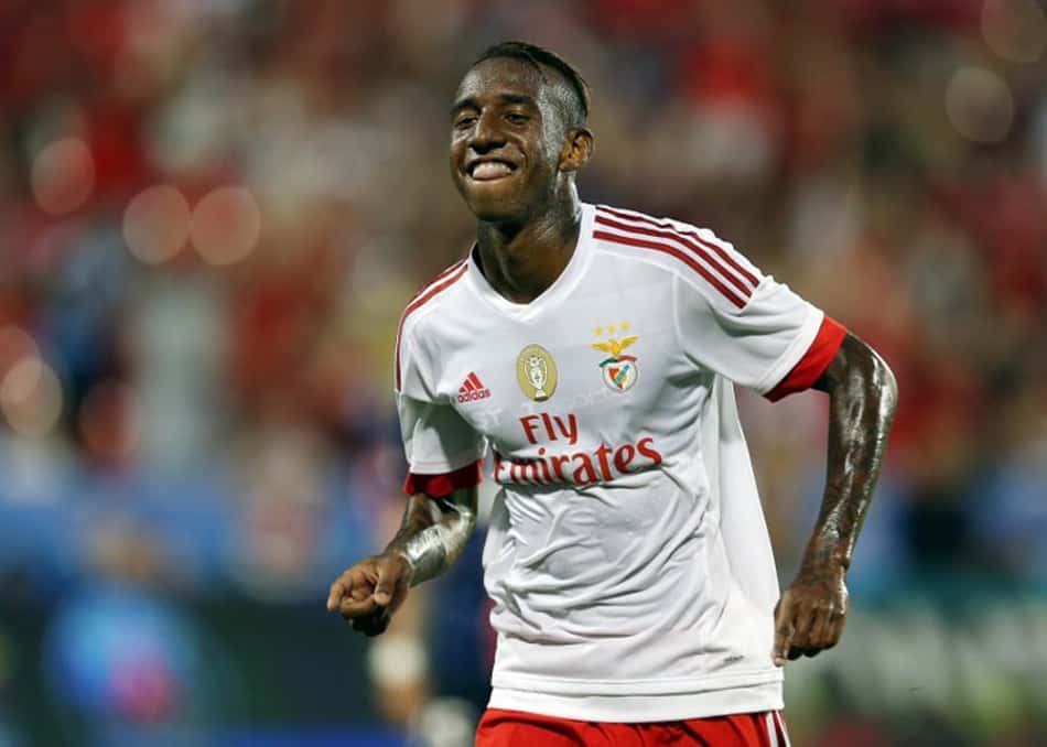 Talisca troca o Benfica por clube da Segunda Divisão inglesa, crava jornal