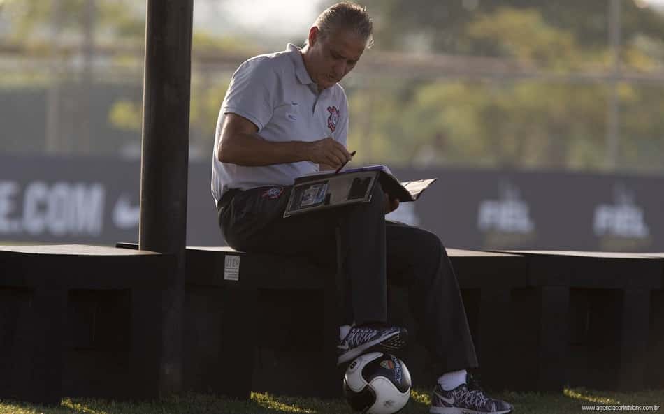 Com seis desfalques, Tite relaciona 22 para a última rodada do Paulistão