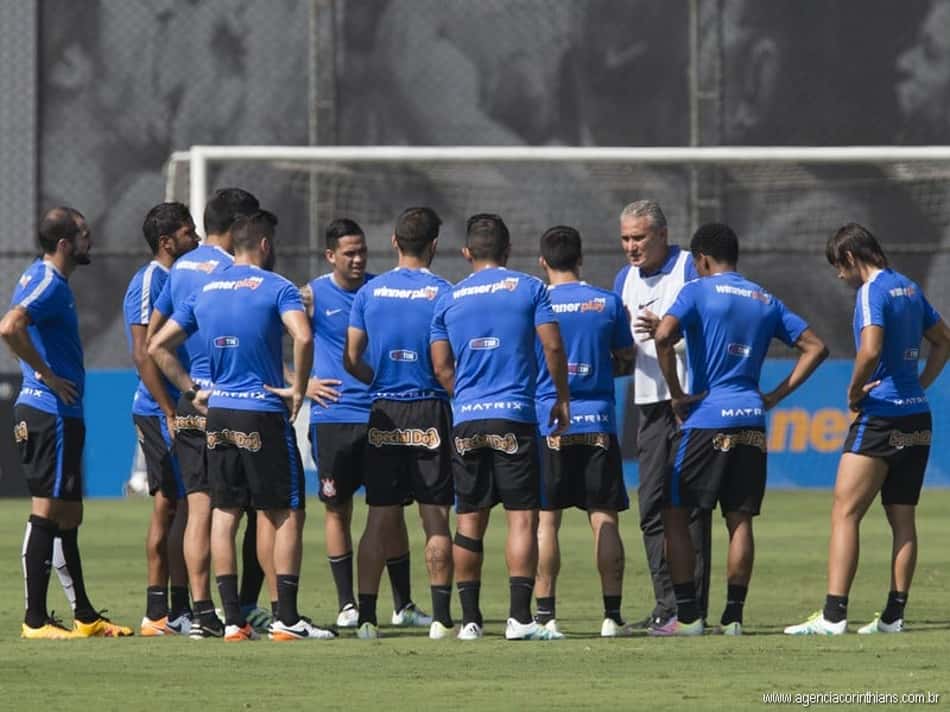 Corinthians repete treino de pênaltis e consegue aproveitamento positivo