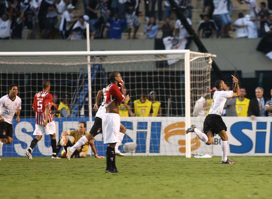Corinthians x São Paulo 2009 - Cristian comemora Gol (foto:Reginaldo Castro/LANCE!Press)