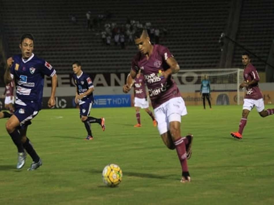 Ferroviária faz o jogo da volta nesta quarta diante do Salgueiro (Foto: Leonardo Fermiano / Site Oficial da Ferroviária)