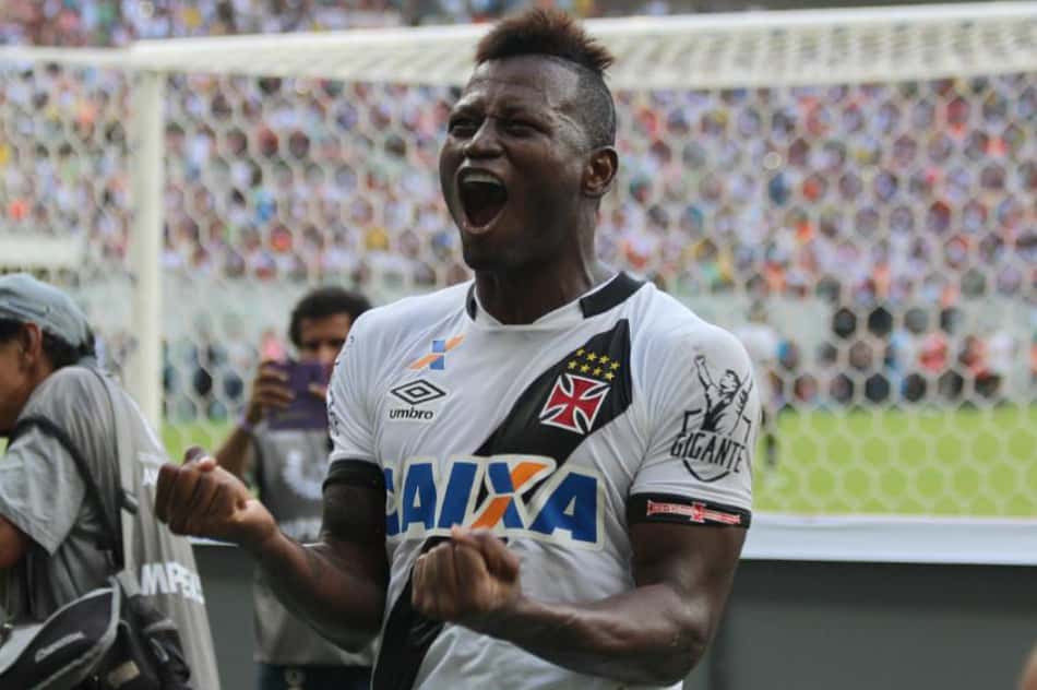 Vasco não desiste e segue no mercado em busca do tão esperado camisa 9