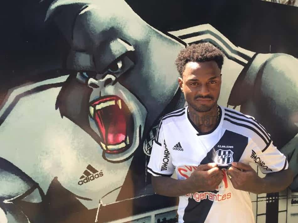 De volta! Renê Júnior é apresentado de forma oficial na Ponte Preta