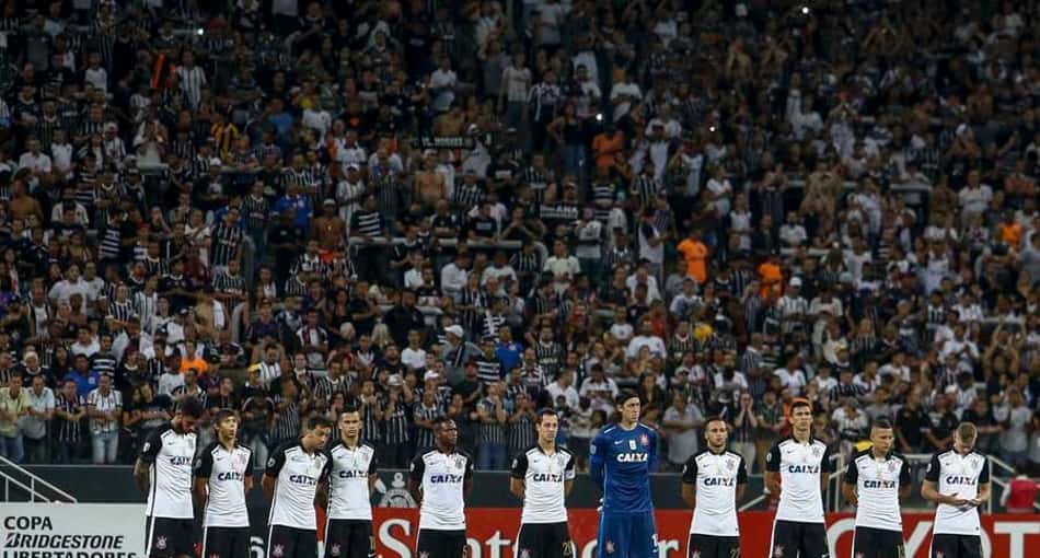Com 18 'artilheiros' em 2016, Tite diz que centroavantes precisam relaxar