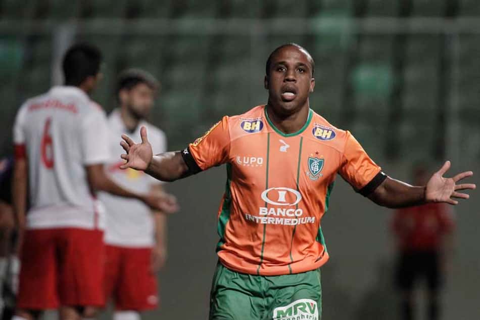 Em jogo eletrizante, América-MG bate RB Brasil e está na próxima fase