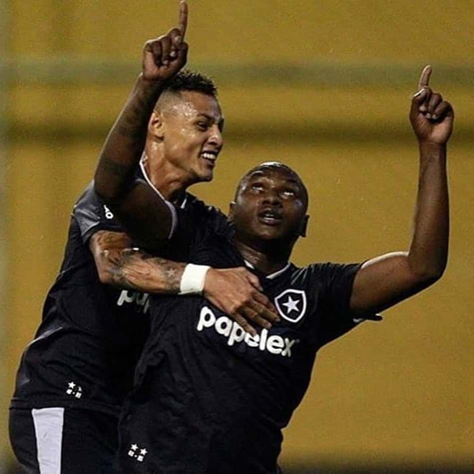 ATUAÇÕES: Sassá volta de lesão e brilha na classificação do Botafogo