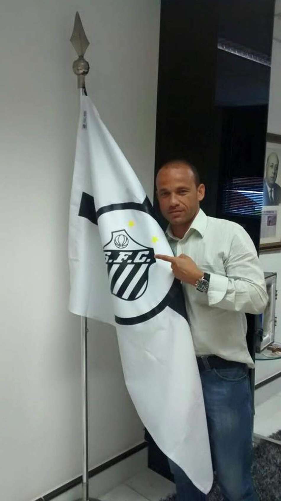 Léo será representante do Santos na festa do Brasileirão 