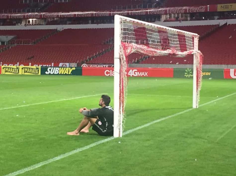 O emocionante adeus de Alisson do Gigante do Beira-Rio