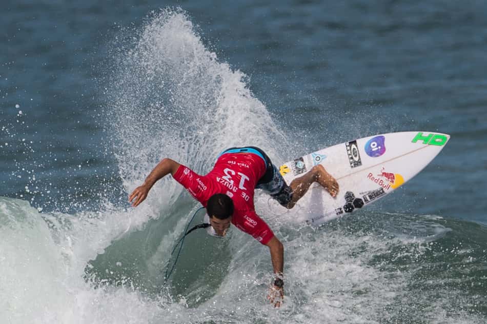Início da segunda rodada da etapa do Rio do WCT é adiado