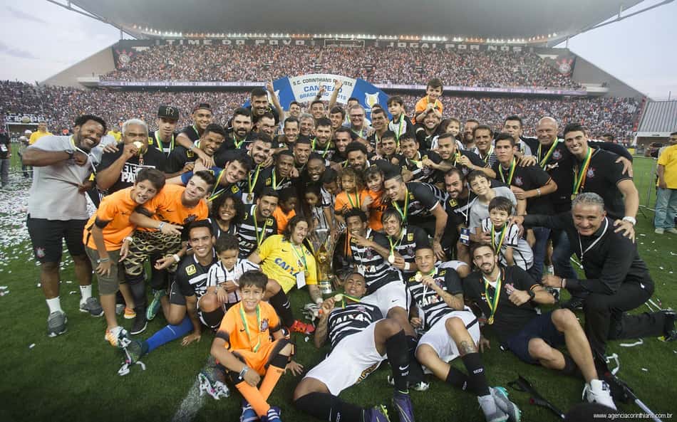 Corinthians tenta repetir campanha de 2015, quando foi hexa brasileiro (Foto: Daniel Augusto Jr)
