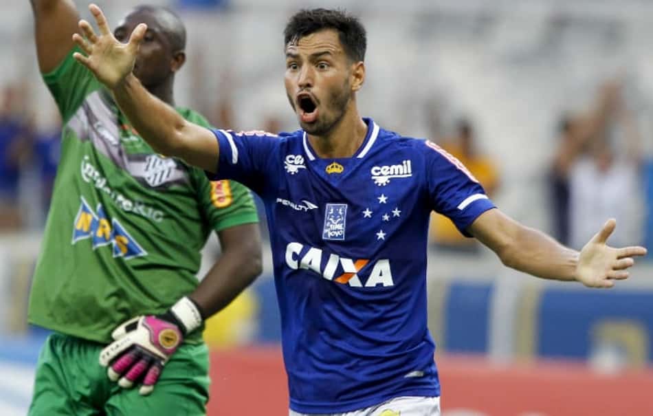 Ex-Cruzeiro, lateral-esquerdo deve retornar a Argentina