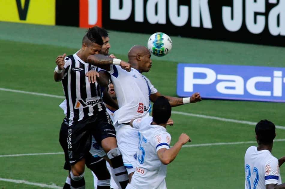 Jogando em casa, Ceará vacila e fica apenas no empate com o Paysandu