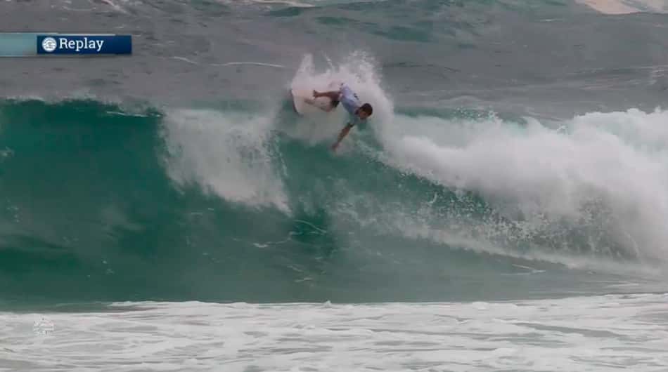 Embalado por aéreo nota 10, Gabriel Medina mostra recuperação no WCT