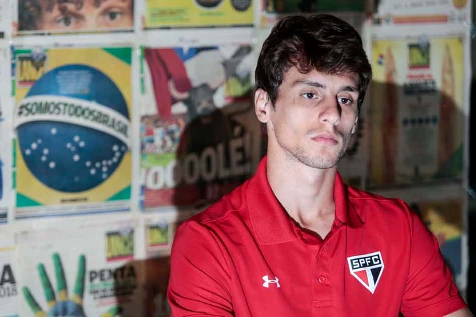 Diretor da Lazio conta com Rodrigo Caio 'após Libertadores e Olimpíada'