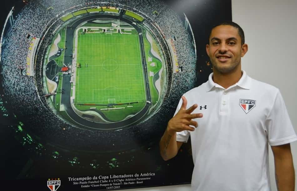 Ytalo assinou contrato com o São Paulo na sexta-feira 