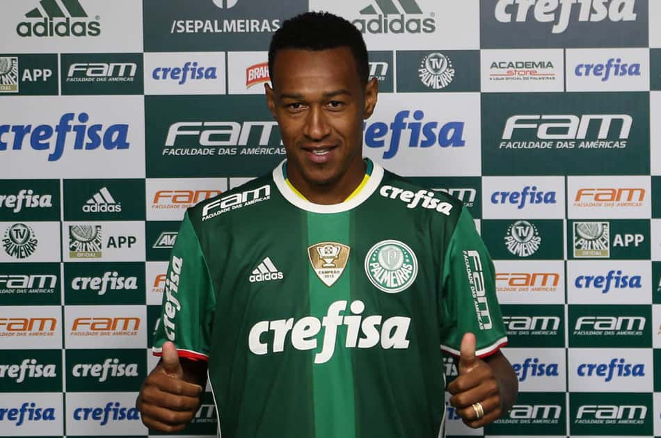 Atlético-PR está próximo de acertar com o lateral Fabrício, do Cruzeiro