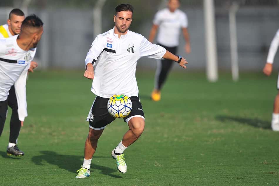 Santos vai oferecer meia ao Furacão para ter Marcos Guilherme